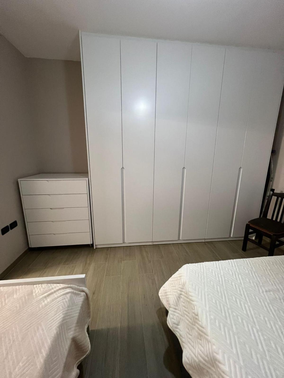 Large Apartment Влёра Экстерьер фото